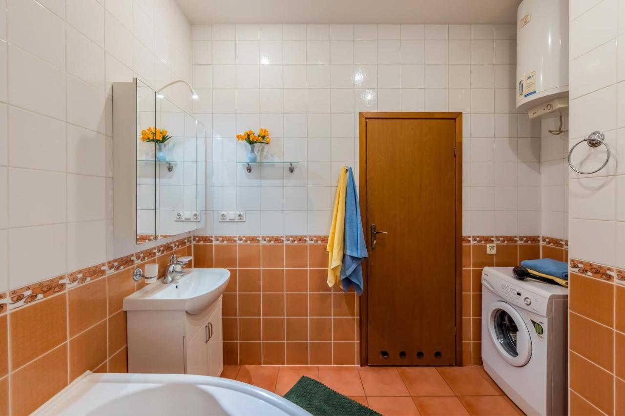 2К Квартира Між Майданом Та Софією Київською Apartman Kültér fotó