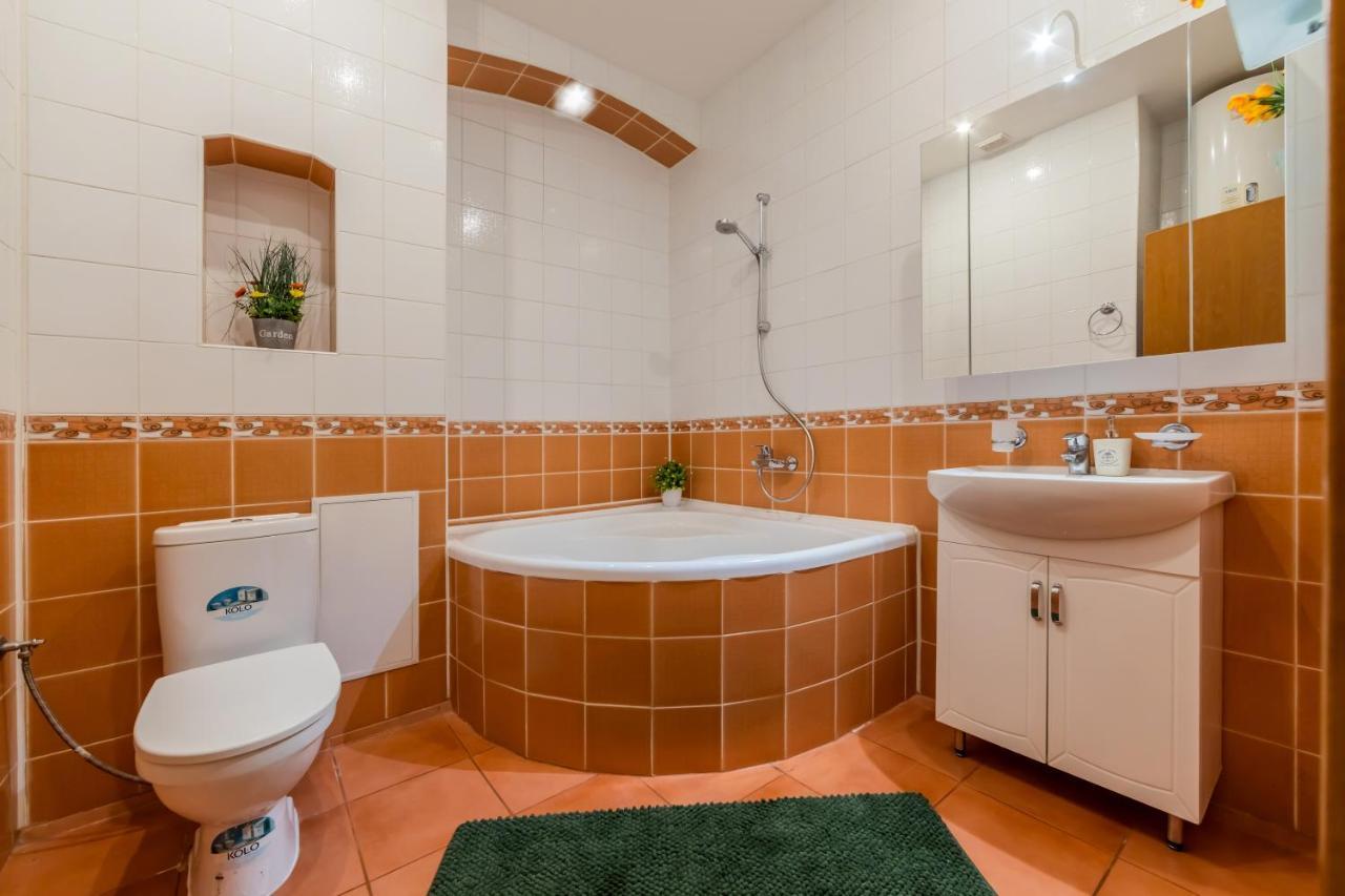 2К Квартира Між Майданом Та Софією Київською Apartman Kültér fotó