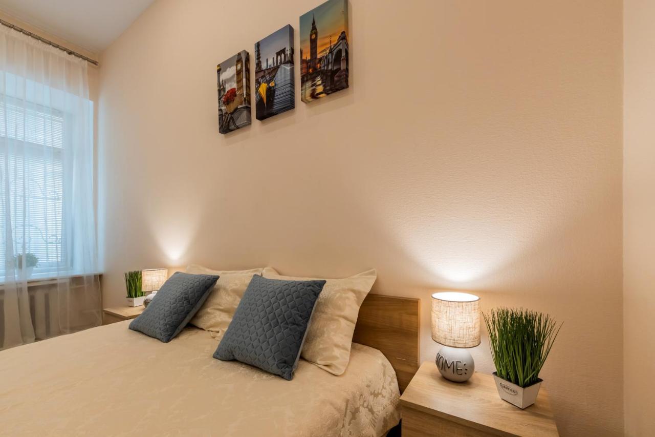 2К Квартира Між Майданом Та Софією Київською Apartman Kültér fotó