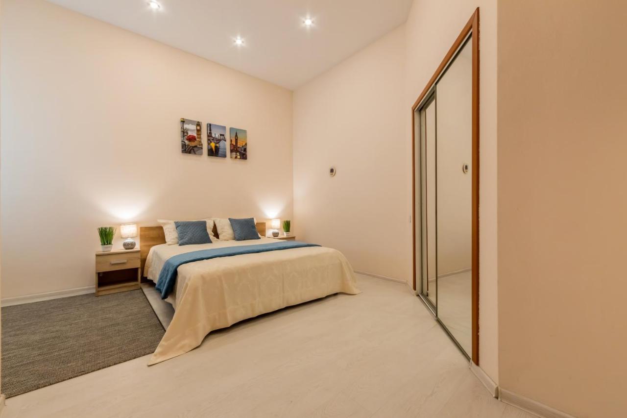 2К Квартира Між Майданом Та Софією Київською Apartman Kültér fotó